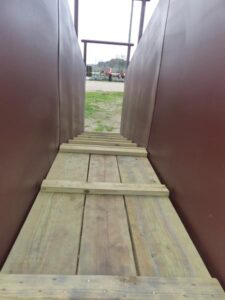 LOT 3361 16 FT LOADING CHUTE 