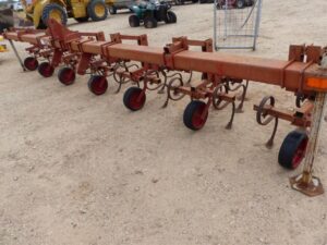 LOT 4012 NOBLE 3 PT 6 ROW CULTIVATOR 