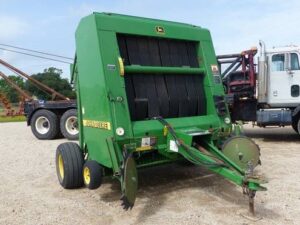 LOT 5062 JOHN DEERE 566 ROUND BALER 