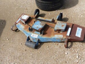 LOT 5091 FORD 915 42" MOWER DECK