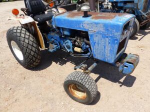 LOT 5310 FORD 1500 TRACTOR 