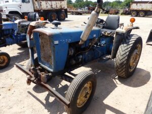 LOT 5311 FORD 1600 TRACTOR 