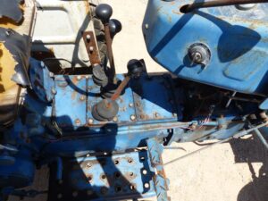 LOT 5311 FORD 1600 TRACTOR 
