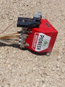 LOT 5318 GANDYS PIONEER INOCULANT BOX MODEL M904 