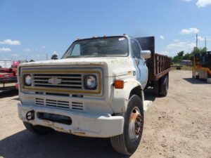 LOT 5324 1984 CHEVROLET 70 TRUCK 