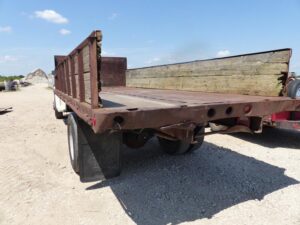 LOT 5324 1984 CHEVROLET 70 TRUCK 