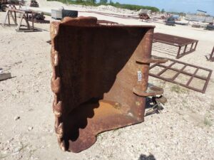 LOT 5622 4 FT EXCAVATOR BUCKET 