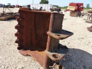 LOT 5622 4 FT EXCAVATOR BUCKET 