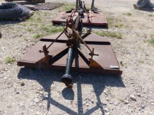 LOT 5635 5 FT 3 PT SHREDDER 