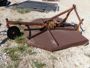 LOT 5635 5 FT 3 PT SHREDDER 