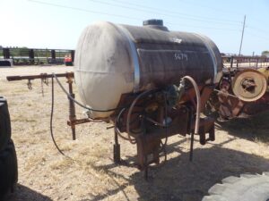 LOT 5679 300 GAL SPRAY RIG 
