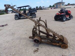 LOT 5691 NEW HOLLAND 3 PT SICKLE MOWER 