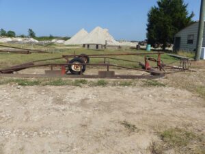 LOT 5781 SHOPMADE KNOCK DOWN DRAG 