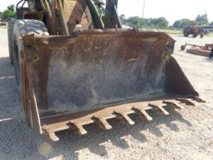 LOT 5785 CASE MILITARY W24C WHEEL LOADER 