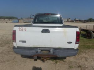 LOT 5850 2004 FORD F150 TRUCK 6