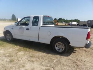 LOT 5850 2004 FORD F150 TRUCK 