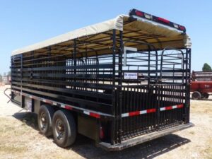 LOT 5851 2019 GOOSENECK 20 FT LIVESTOCK TRAILER 