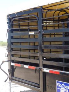 LOT 5851 2019 GOOSENECK 20 FT LIVESTOCK TRAILER 8