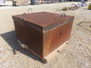 LOT 5856 4X4 WATER TANK 