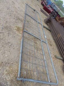 LOT 5918 16 FT GALVANIZED GATE WITH HOG PANEL