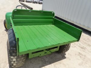 LOT 5994 JOHN DEERE 4X2 GATOR 