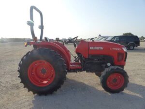 LOT 6090 KUBOTA L4600 TRACTOR 4X4 