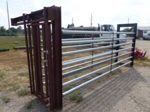 LOT 6091 16 FT ALLEYWAY/CATTLE CHUTE WITH SLIDING GATE 