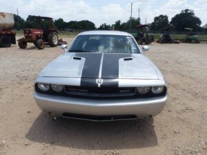 LOT 6128 2010 DODGE CHALLENGER 