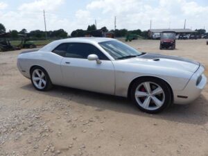 LOT 6128 2010 DODGE CHALLENGER 