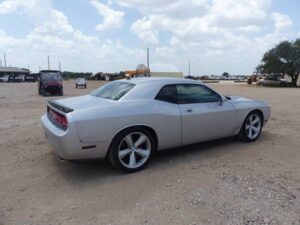 LOT 6128 2010 DODGE CHALLENGER 