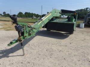LOT 6129 JOHN DEERE 830 MOCO