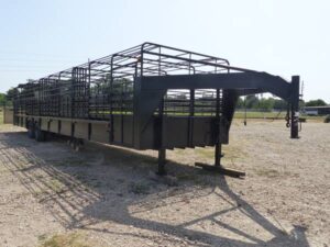 LOT 6130 2009 CIRCLE W 42X8 LIVESTOCK TRAILER 