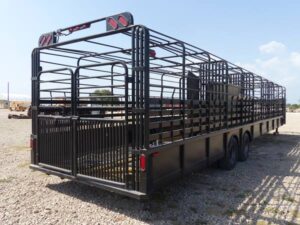 LOT 6130 2009 CIRCLE W 42X8 LIVESTOCK TRAILER 
