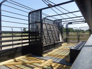 LOT 6130 2009 CIRCLE W 42X8 LIVESTOCK TRAILER 