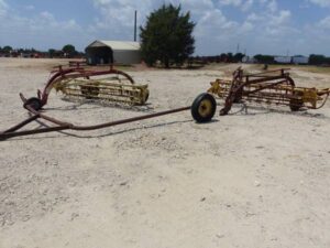 LOT 6146 2 NEW HOLLAND RAKES WITH PONY BAR 