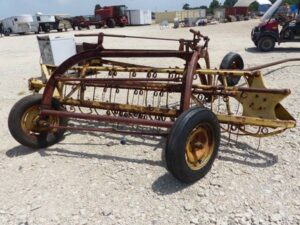 LOT 6146 2 NEW HOLLAND RAKES WITH PONY BAR 