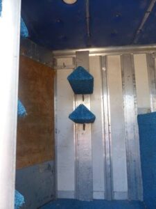 LOT 6148 1984 FEATHERLITE 6 HORSE TRAILER 