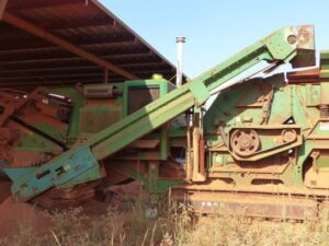 LOT 6205 2012 MCCLOSKEY I44R IMPACT CRUSHER 