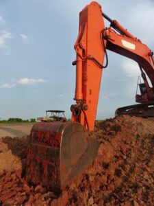 LOT 6210 DOOSAN DX420LC EXCAVATOR 