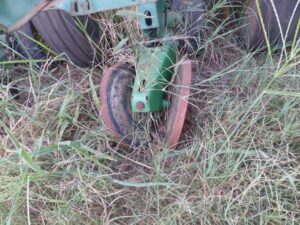 LOT 6211 JOHN DEERE 6 ROW 30" FIXED PLANTER 