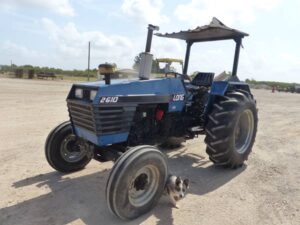 LOT 6235 LONG 2610 TRACTOR 
