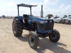 LOT 6235 LONG 2610 TRACTOR 