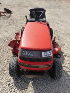 LOT 6262 KUBOTA T1600 DIESEL RIDING LAWN MOWER 