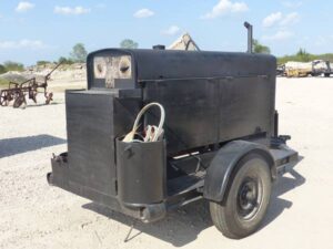 LOT 6327 LINCOLN SAE300 WELDING MACHINE 