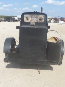 LOT 6327 LINCOLN SAE300 WELDING MACHINE 