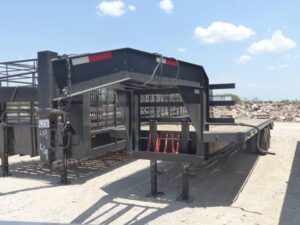 LOT 6336 TOP HAT 30 FT GN FLATBED TRAILER 