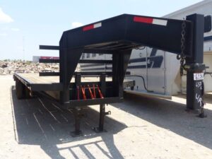 LOT 6336 TOP HAT 30 FT GN FLATBED TRAILER 