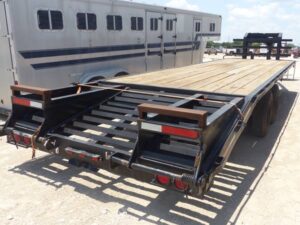 LOT 6336 TOP HAT 30 FT GN FLATBED TRAILER 
