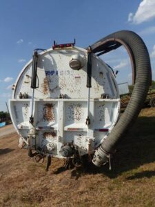 LOT 6338 TRINADO TRUCK MOUNT VACUUM PUMP 